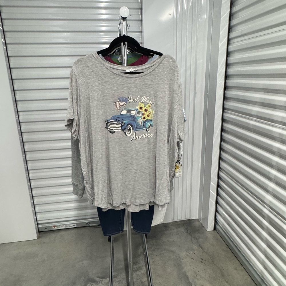 Maurice’s | Graphic Tee “God Bless America” in Gray | size 3x